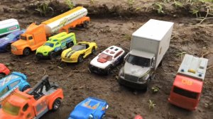 Машинки и грузовики играем всеми детям