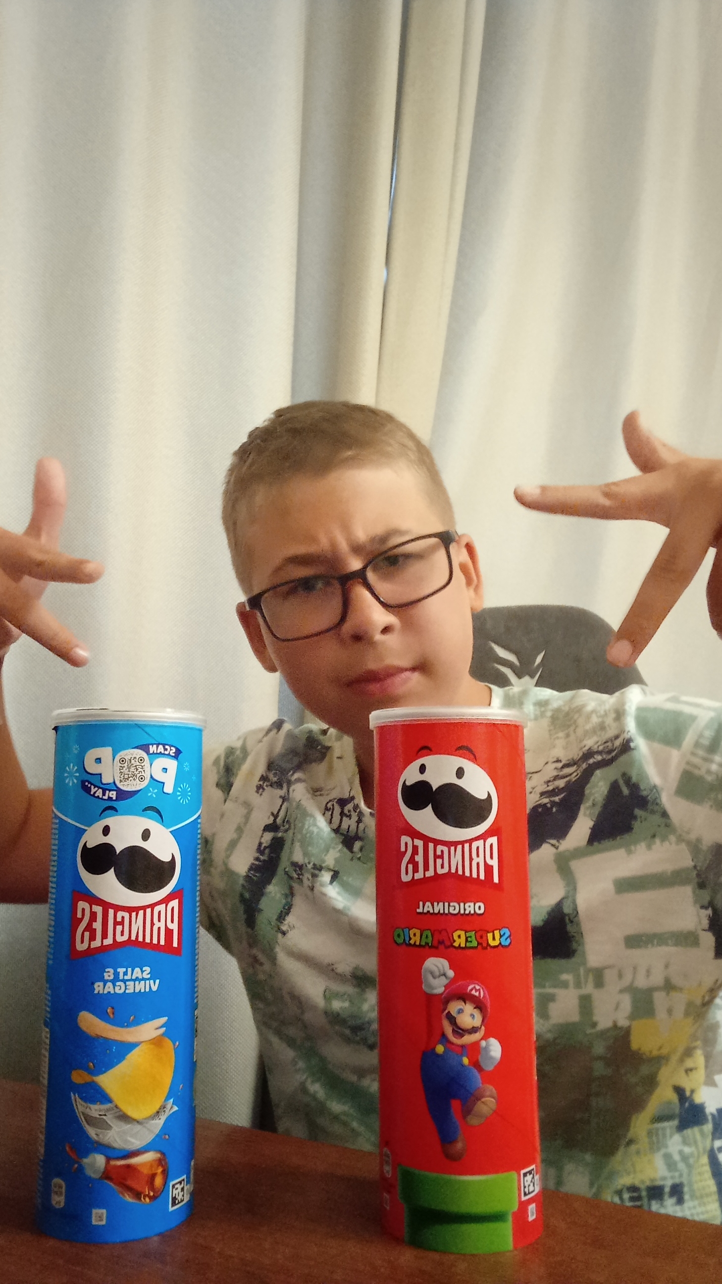 Обзор принглс! В прингалсах...?? смотреть онлайн