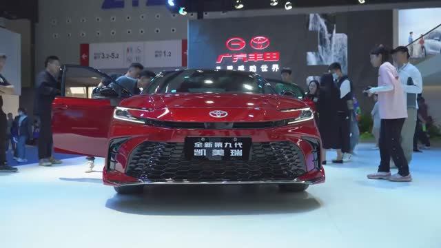 Toyota Camry 2025 обзор автомобиля Тойота Камри