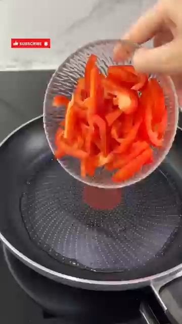 10-минутная закуска из баклажанов с медом, соей и перцем!