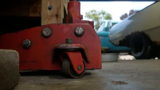 1962 Chevrolet Nova Clean-up And Repairs -Видео от SimonFordman