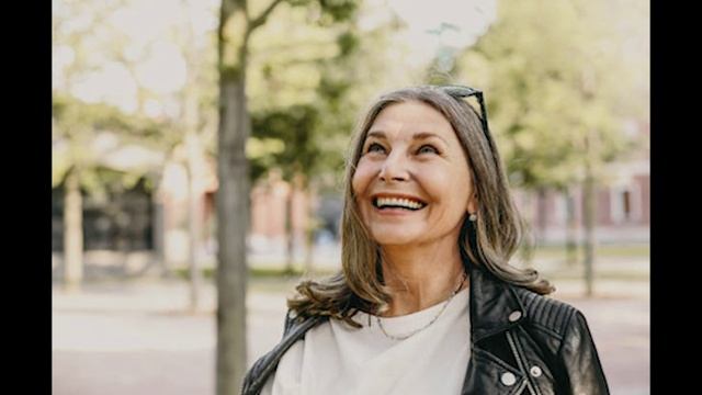 Не старят женщину года Елена Карпук смотреть онлайн