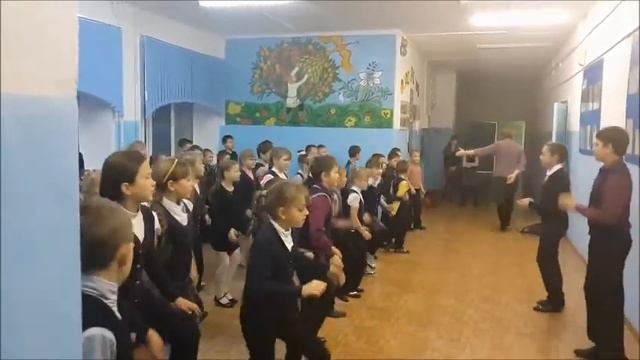 ГОРСКИНО, ШКОЛА, ЗАРЯДКА В НАЧАЛЬНОМ ЗВЕНЕ