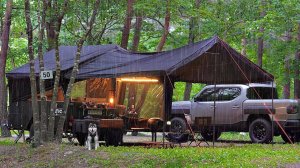 НОВЫЙ ГРУЗОВИК + НОВЫЙ НАДУВНОЙ КЕМПЕР ☔ КЕМПИНГ ПОД ДОЖДЕМ С СОБАКОЙ
