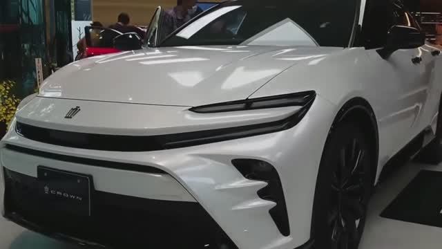 Новая Toyota Crown Sport обзор автомобиля тойота краун спорт гибрид смотреть онлайн