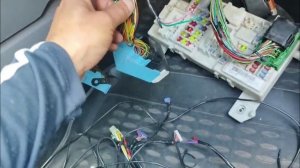 Меняем сигнализацию на Форд Фокус, где находится и в чем удобство сигнализации имени Тигра