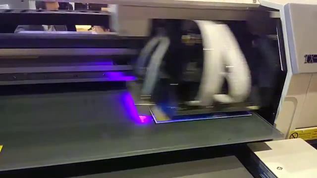 Сувенирный УФ принтер APEX TX6090UV DX 10 смотреть онлайн