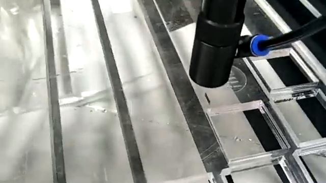 Лазерный гравер Artis 1325