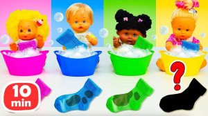 Видео для детей. Стираем носочки и учимся нырять. Куклы, пупсы и игрушки для девочек