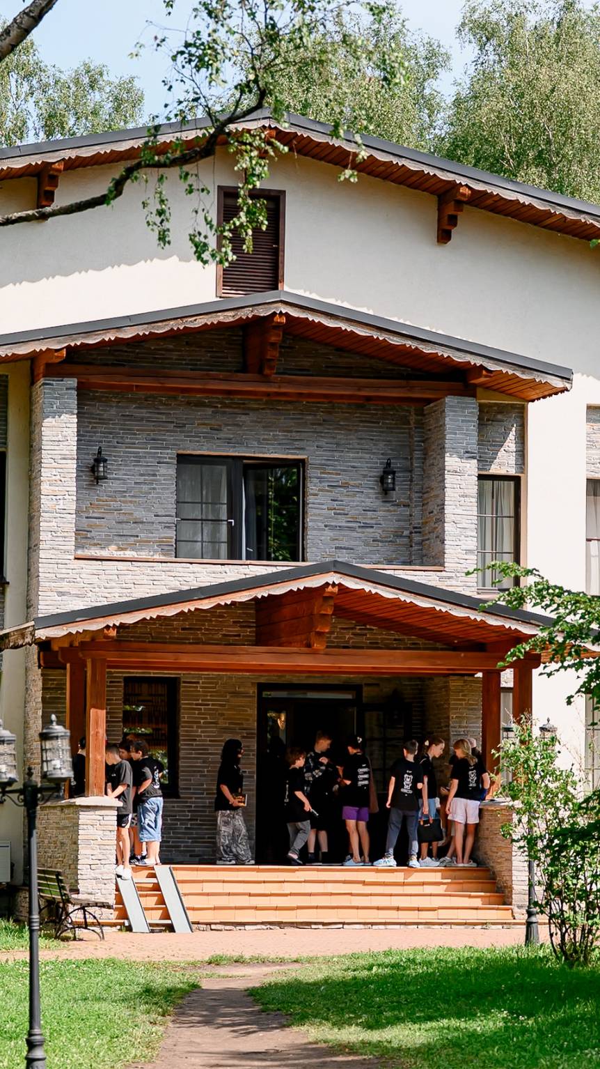 Мы открываем детям дверь в огромную вселенную человеческих достижений!