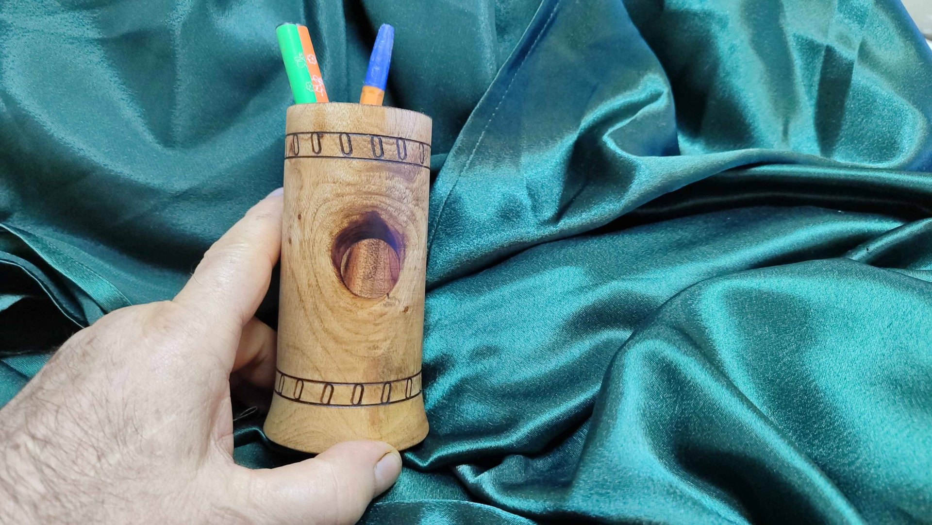 Карандашница, пробочные свёрла и заготовка для демонстрационного столика. смотреть онлайн