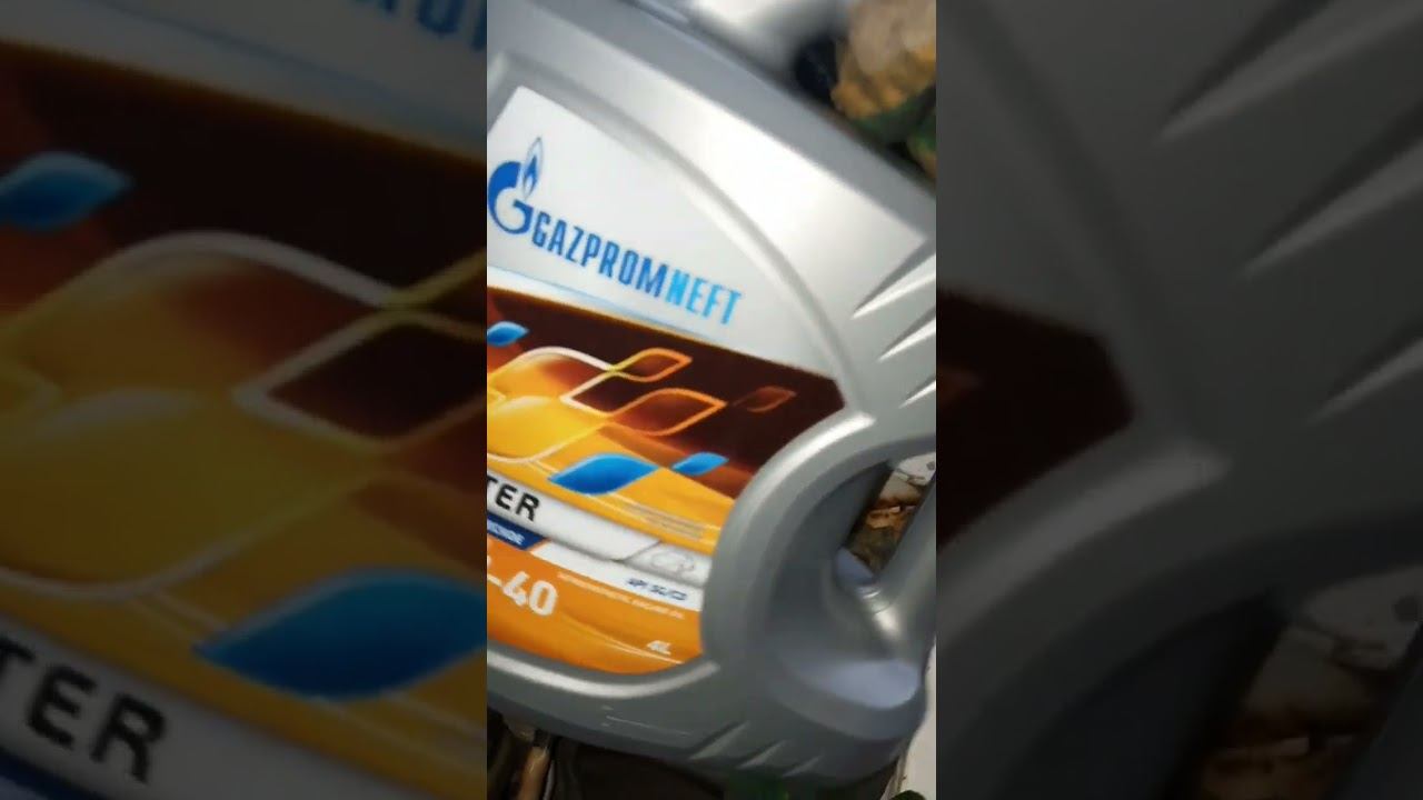 Залил в двигатель масло со светофора! смотреть онлайн