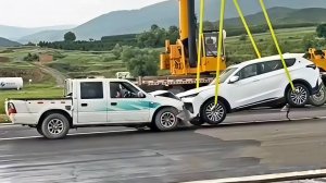 Краш-тест нового Jetour X70 Plus (SOUEAST S07) 2025 с пикапом на CarMaps.Ru