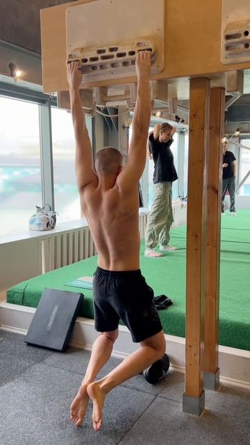 Случайно затащил 20 - повторений 🙆♂️ #подтягивания