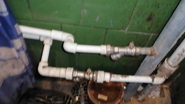 Мы тоже работаем как экстренные службы-спасаем от затопа смотреть онлайн