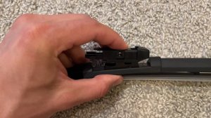 Как заменить крепление на гибридной (универсальной) щетке стеклоочистителя miles?