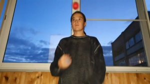 Уже умеешь делать каскад 3 мячами и не знаешь, что делать дальше? Лови 5 простых трюко