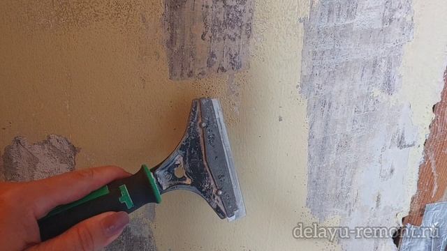 Как снять старую масляную краску с бетонной стены строительным феном.mp4 смотреть онлайн