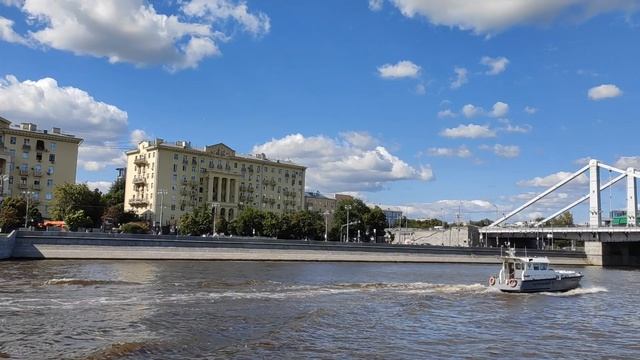 Прогулка на теплоходе