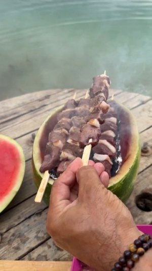 Сочнейший шашлык в арбузе