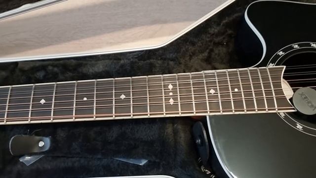 Ovation 2751AX-5 Standard Balladeer Black обзор...