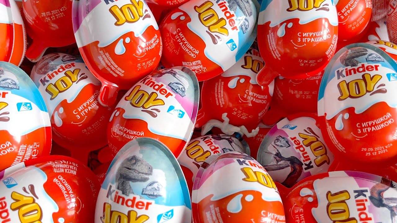 ОТКРЫВАЕМ КИНДЕРЫ! СМУРФИКИ ИГРУШКИ - STOP MOTION МУЛЬТ смотреть онлайн