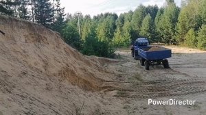 Грузим и возим песок на МТЗ-82