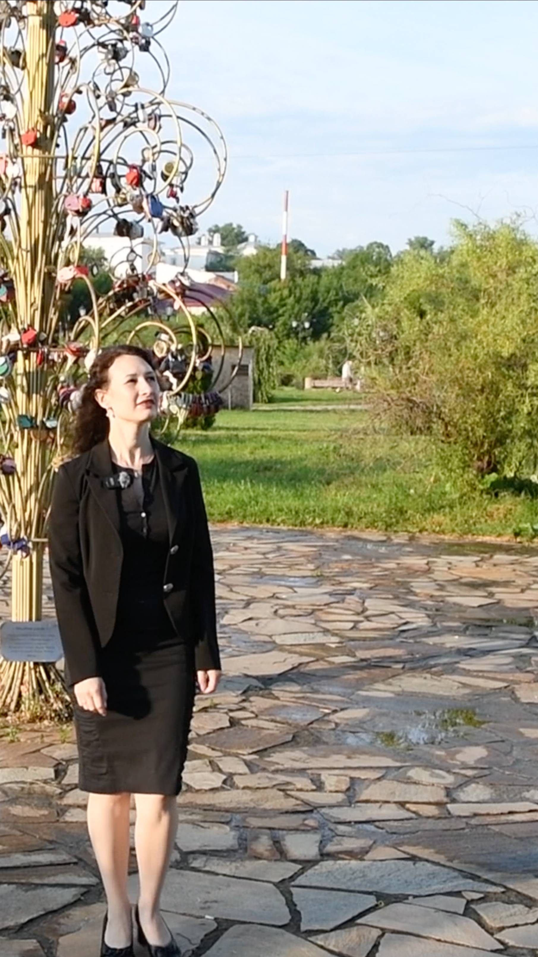 Юлия Друнина "Теперь не умирают от любви..." (Читает: Натали Силаева). смотреть онлайн