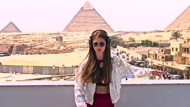 Tanya Andros - Live @ Egypt, Piramids 4k Melodic House Afro House Mix смотреть онлайн
