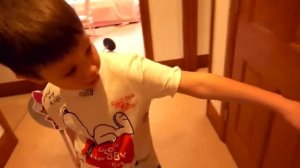 Мистер макс ищет яйца лол