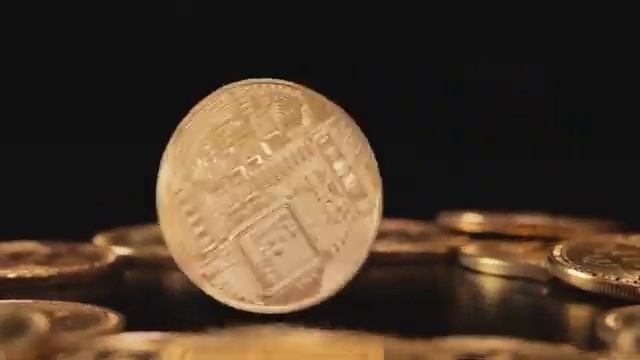 Moneys Makeover From Coins to Bitcoin смотреть онлайн