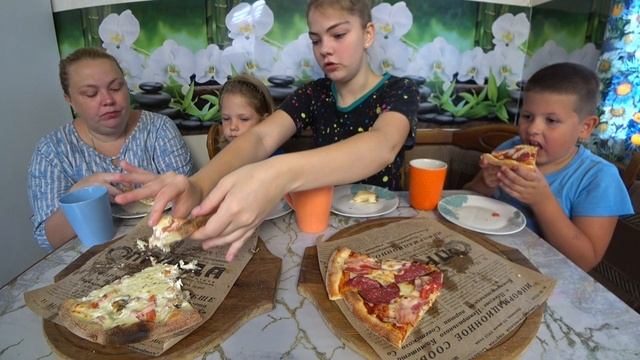 мукбанг пицца смотреть онлайн