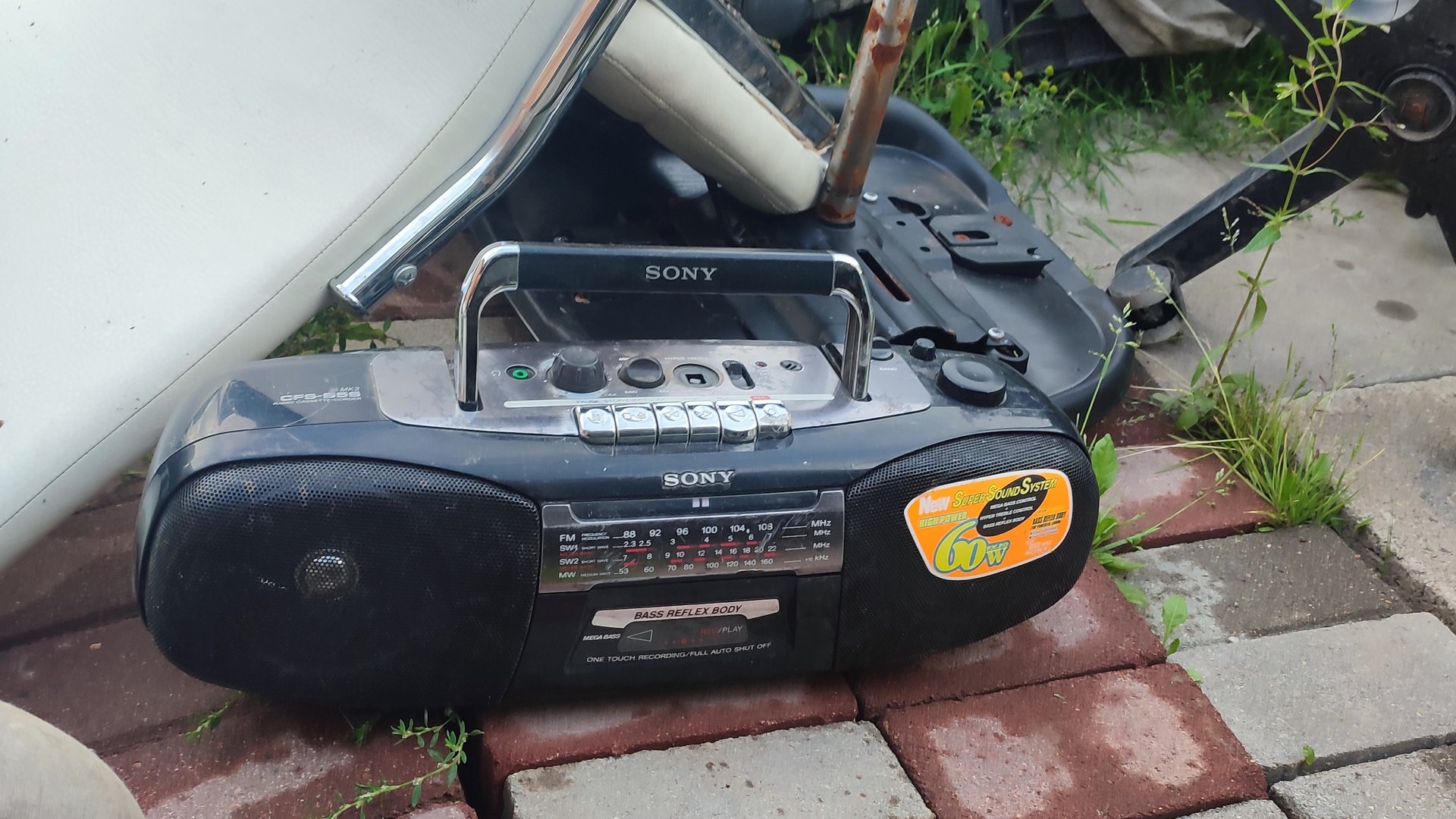 находки на мусорках города #8 смотреть онлайн