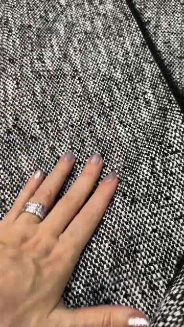 GUCCI Твида в черно-белую хаотичную крапинку