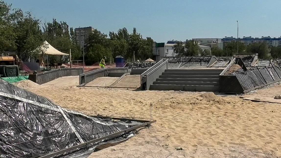 Продолжается благоустройство парка «Волжский» смотреть онлайн