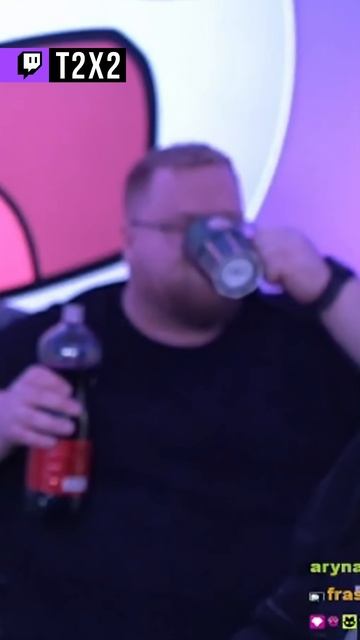 ТОША ВЫПИЛ СОКА 🍹 - #t2x2 #т2х2 #twitch #антоша #реакция #юмор #shorts смотреть онлайн