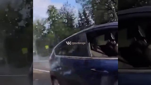 Жёсткая остановка мотоциклиста в Ленобласти смотреть онлайн