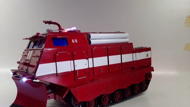 Специальная пожарная машина. Была представлена на выставке Армия 2025. смотреть онлайн