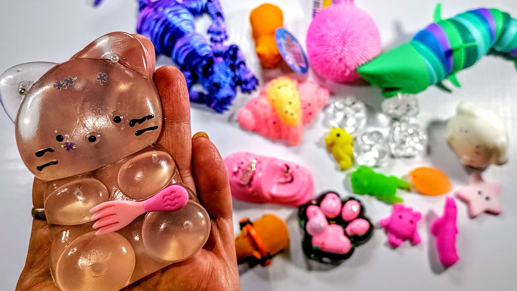 АСМР РАСПАКОВКА сквишей и антистрессы 🥰 ТАБА лапки сквиши 🐾 режу СКВИШИ ✨ смотреть онлайн