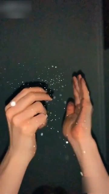 Когда понимаешь, что твои руки — это не просто руки, а полноценный special effects department.