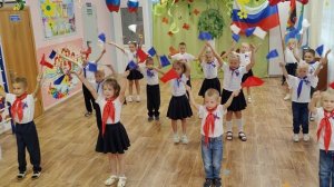 «Россия - мы дети твои» танец на День флага 22.08.2025