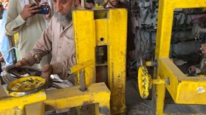 Восстановление литого колёсного диска мотоцикла. Пакистан