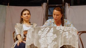 Спектакль "Любовь и голуби"