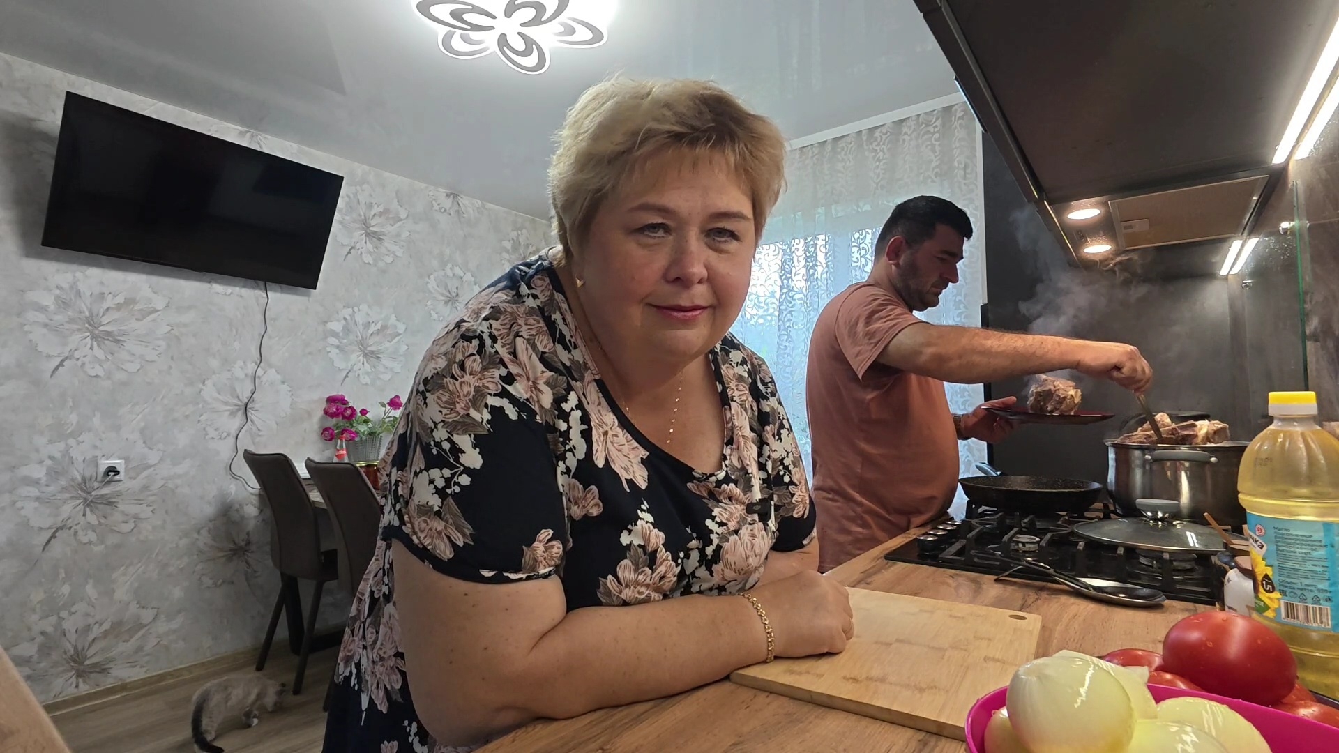 Собрали гостинцы для добрых людей. Приготовил обед какой нравится Абдугани. смотреть онлайн