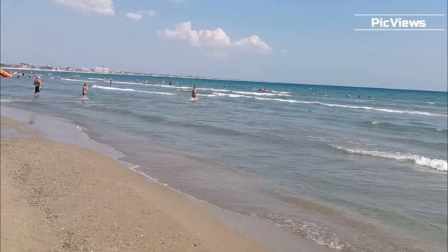 Анапа Центральный пляж сегодня 22 августа 2025. Обстановка на пляже в Анапе. Погода в Анапе сейчас смотреть онлайн