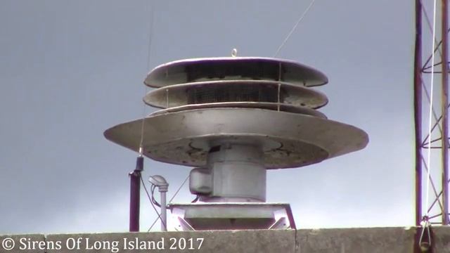 Massapequa FD Park House HOR Siro-Drone Siren Test 5/27/17