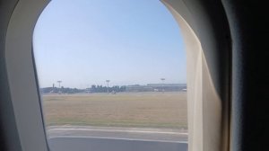 Кыргызстан Бишкек,  аэропорт Манаса, взлет посадка самолета, по летели в Россию в Новосибирск