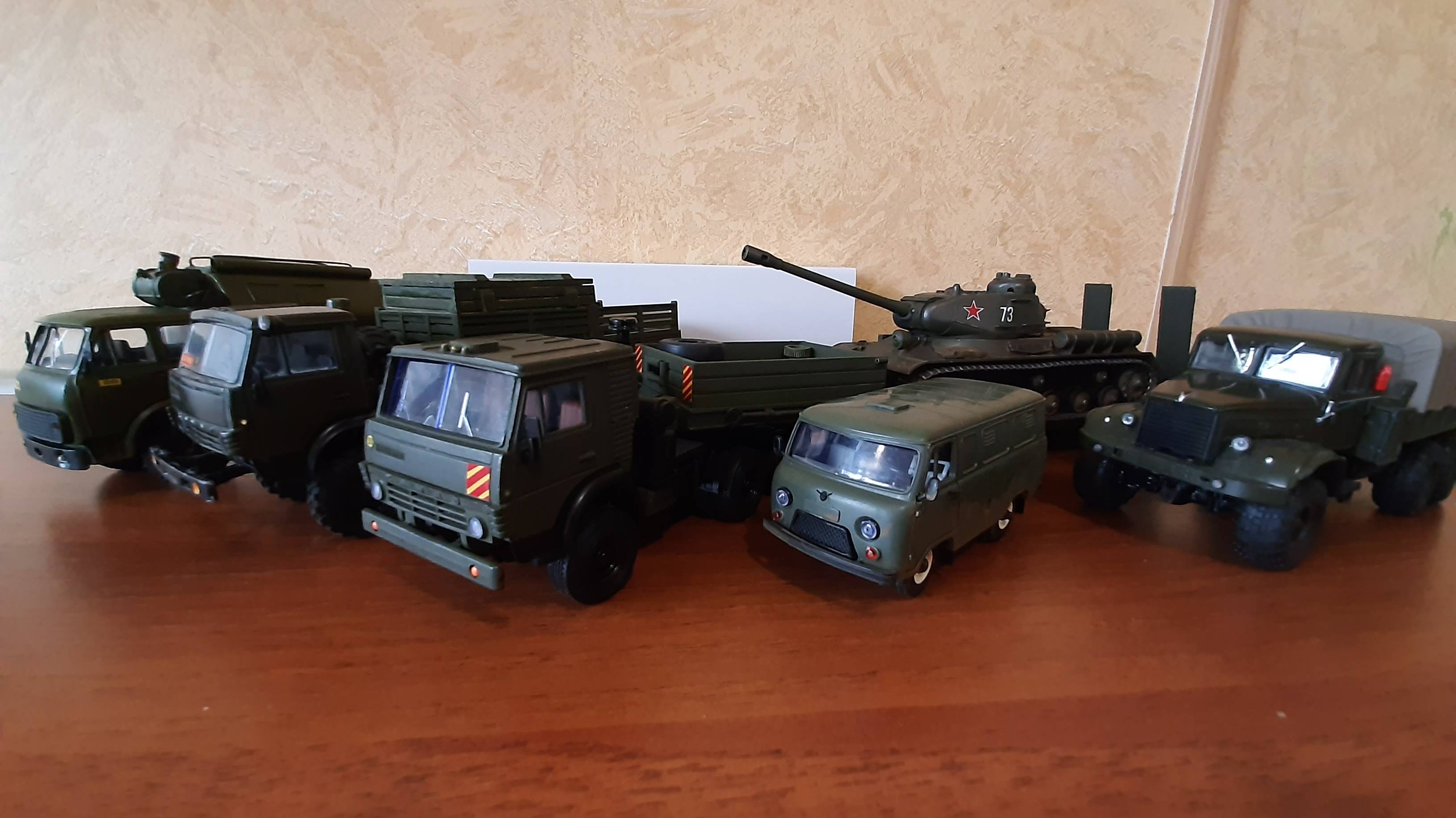 RC военная техника в 43 масштабе. Танк ИС-2 смотреть онлайн