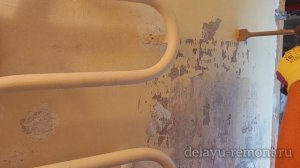 Как снять старую масляную краску с бетонной стены с помощью перфоратора.mp4