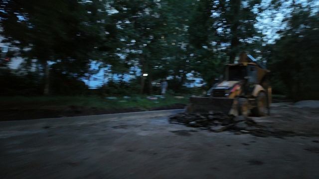 Состояние асфальта во дворе 22 августа 2025